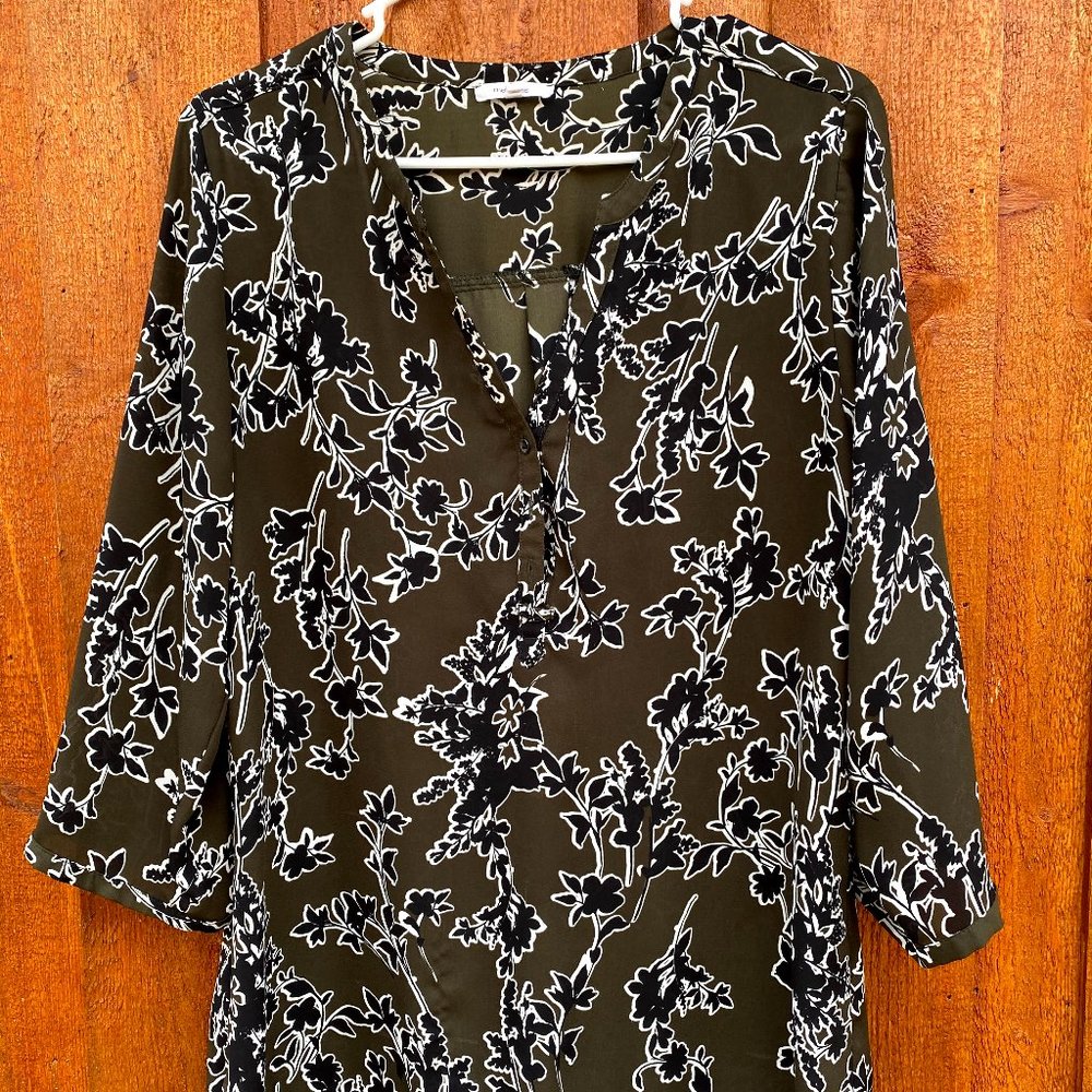 Maurices L Green and Black Floral Blouse